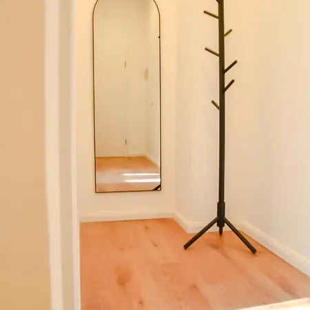 Milpau 1 - Modernes Und Zentrales Studio-apartment Mit Queensize-bett - Netflix, Nespresso, Smart-tv Und Terrasse * Essen