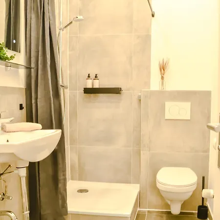 Appartamento Milpau 1 - Modernes Und Zentrales Studio-apartment Mit Queensize-bett - Netflix, Nespresso, Smart-tv Und Terrasse *