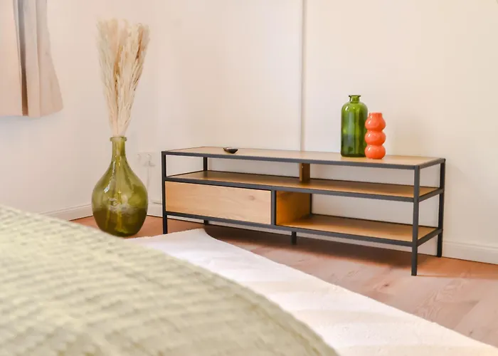 Milpau 1 - Modernes Und Zentrales Studio-apartment Mit Queensize-bett - Netflix, Nespresso, Smart-tv Und Terrasse *