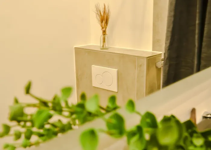 Milpau 1 - Modernes Und Zentrales Studio-apartment Mit Queensize-bett - Netflix, Nespresso, Smart-tv Und Terrasse Appartement